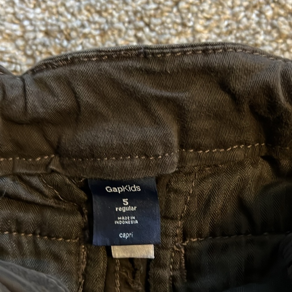 Gap Capris - Picture 3 of 4